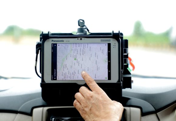 Nowoczesne narzędzie do zarządzania flotą pojazdów — lokalizator GPS e-Toll MyCar Business