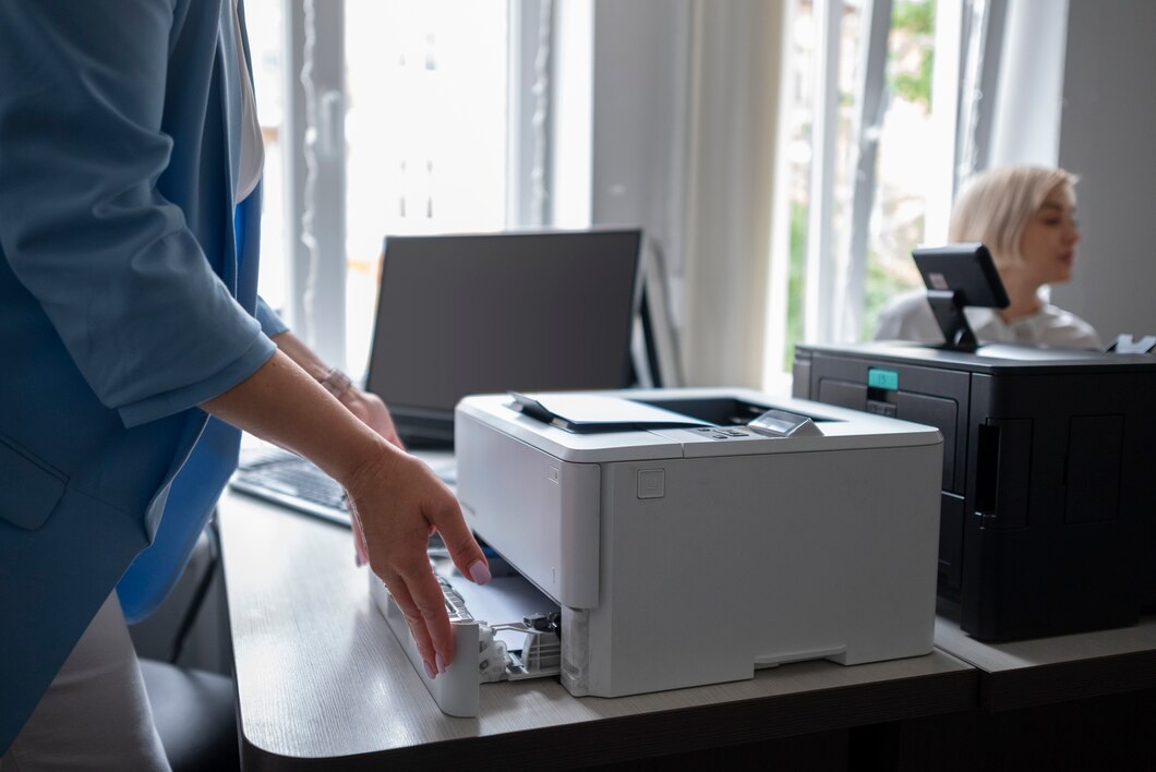 Jak wybrać odpowiednią drukarkę termotransferową do naszego biznesu?