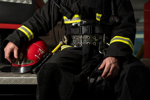 Jakie cechy powinna spełniać standardowa instalacja przeciwpożarowa?